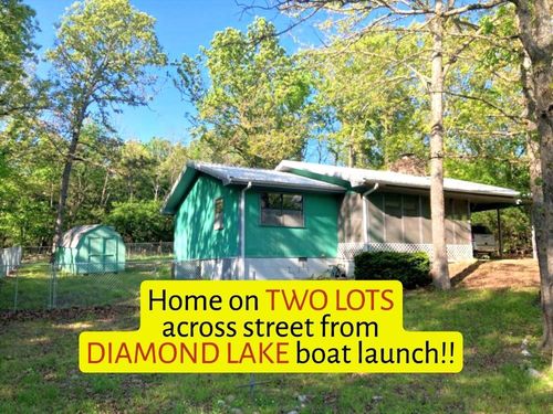2204 E Diamond Lake Dr, Horseshoe Bend, AR, 72512-4226 | Card Image