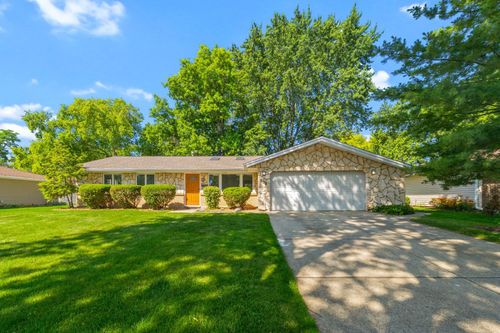 808 S Cedarcrest Dr, Schaumburg, IL, 60193-3902 | Card Image