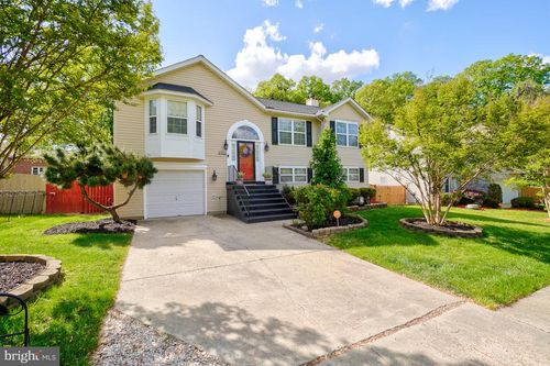 2303 Whitehall St, Suitland, MD, 20746-4703 | Card Image