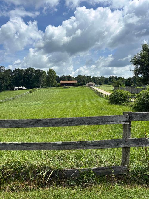 3270 S Pixley Knob Rd, Henryville, IN, 47126-9327 | Card Image