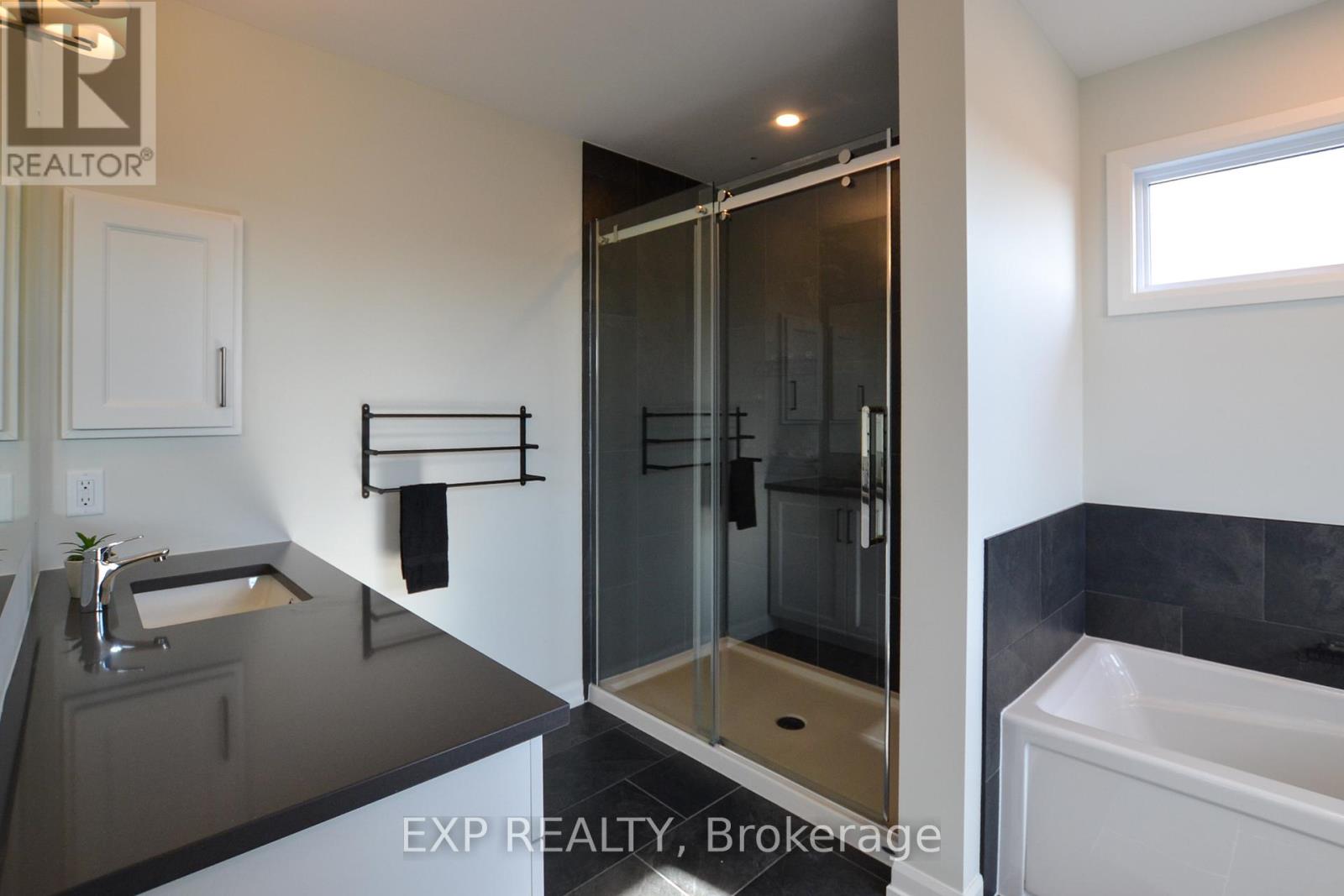 Residential in Alfred and Plantagenet 5