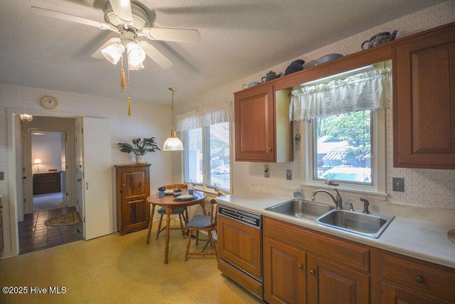 14 Village By The Lk, Townhouse with 3 bedrooms, 2 bathrooms and null parking in Southern Pines NC | Image 24