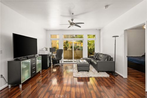 unit-322-250 N First St, Burbank, CA, 91502-1871 | Card Image