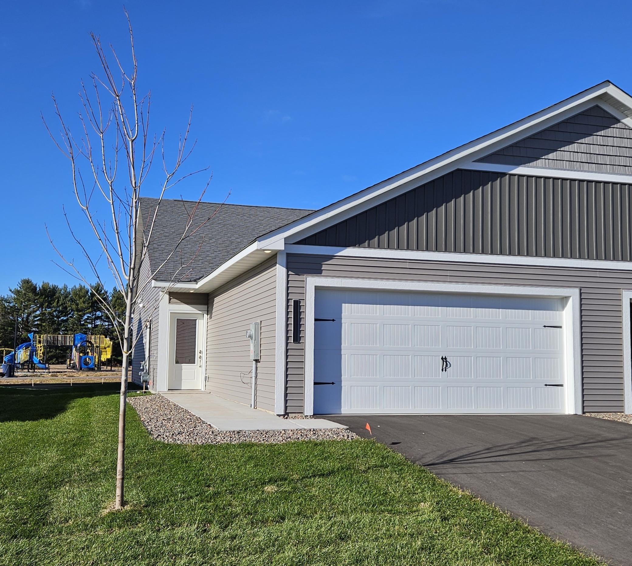 Cherry St, Clear Lake, MN 55319