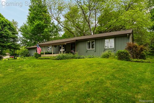 14148 Hayrake Holw, Chelsea, MI, 48118-9525 | Card Image