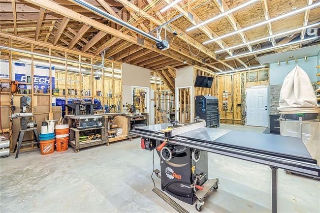 117 Lake Point Dr, House other with 4 bedrooms, 4 bathrooms and 5 parking in Williamson GA | Image 42