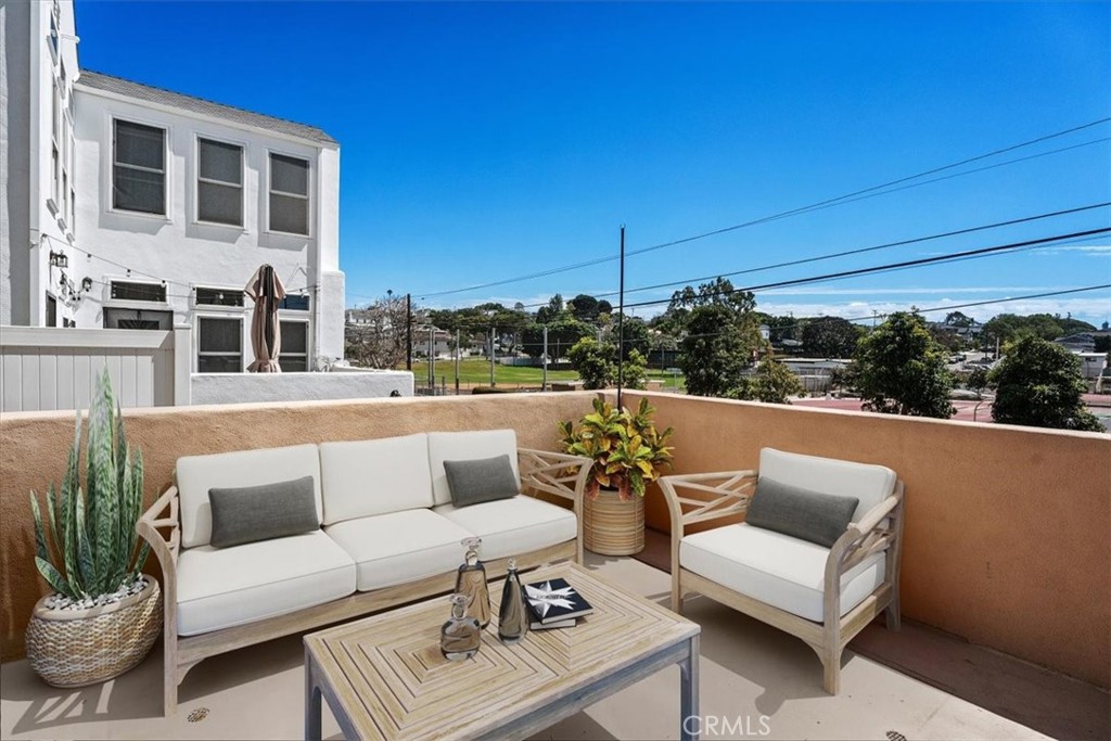 Residential Lease in El Segundo 5