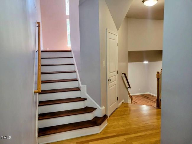 Foyer Den | Image 22