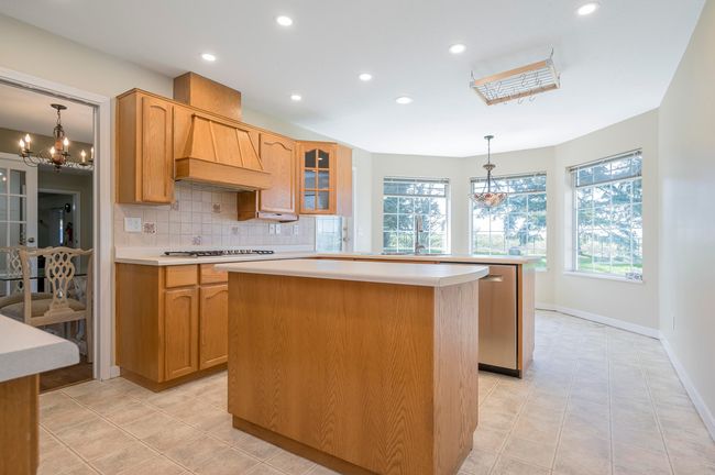 3643 254 St, House other with 10 bedrooms, 7 bathrooms and 20 parking in Aldergrove BC | Image 14