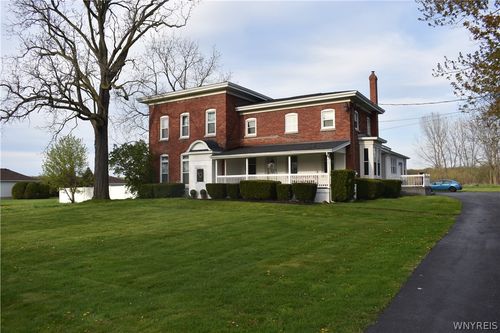 4571 Budd Rd, Lockport, NY, 14094-9710 | Card Image