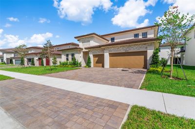 12327 Sw 43rd Court, House other with 4 bedrooms, 3 bathrooms and null parking in Davie FL | Image 2