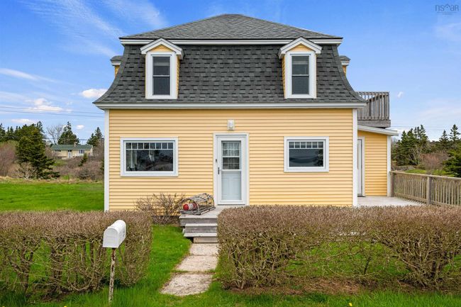 125 The Point Rd, Home with 2 bedrooms, 3 bathrooms and null parking in Blue Rocks NS | Image 5