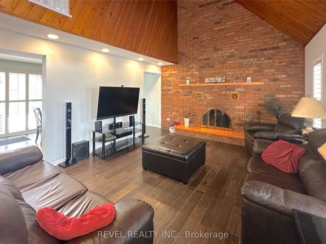 137 Girdwood Cres, House other with 5 bedrooms, 3 bathrooms and 2 parking in Porcupine ON | Image 4