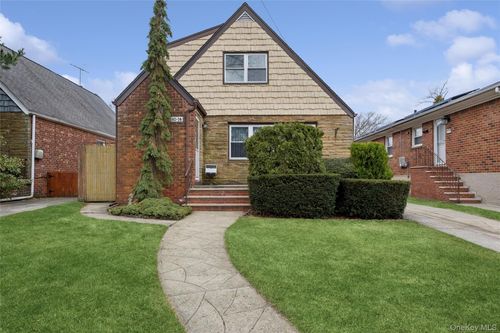 80-14 Bell Boulevard, New York, NY, 11427 | Card Image