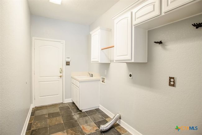 2015 Kangaroo Trl, House other with 4 bedrooms, 2 bathrooms and null parking in Harker Heights TX | Image 26