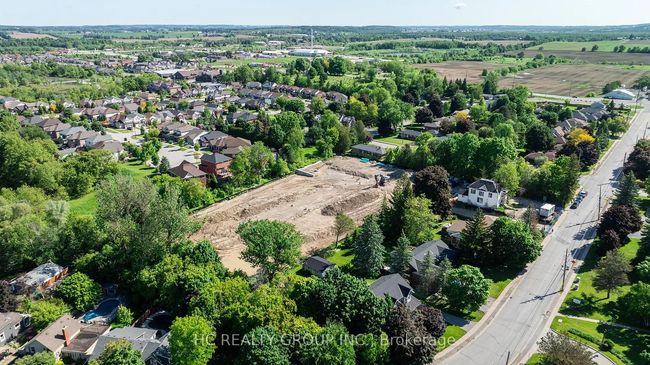 33 Joseph Hollingshed Lane, Condo with 3 bedrooms, 3 bathrooms and 1 parking in King ON | Image 6
