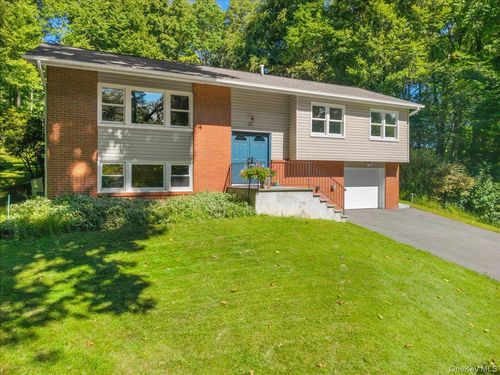 24 Willow Place, Cortlandt, NY, 10537 | Card Image