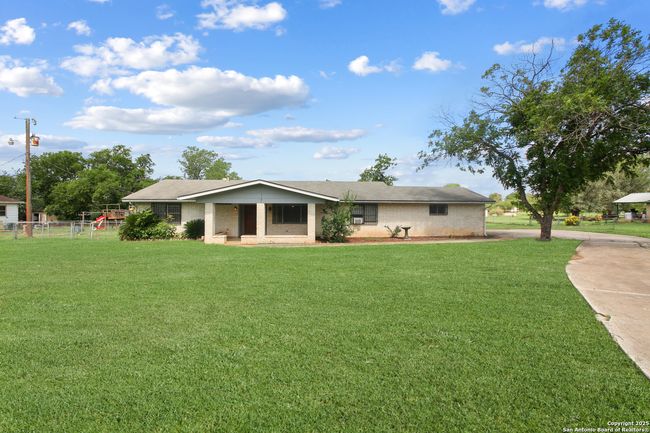 1931 Triple Pines St, House other with 2 bedrooms, 2 bathrooms and null parking in China Grove TX | Image 34