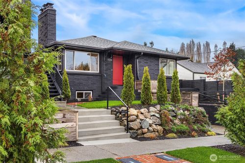 1556 S Pearl Street, Seattle, WA, 98108 | Card Image