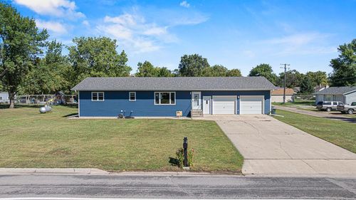 306 W 4th St, Minneota, MN, 56264-9628 | Card Image