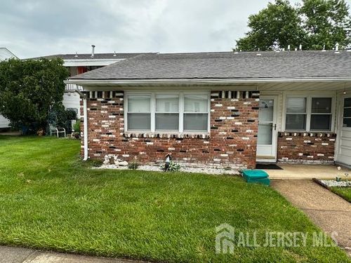 4 Florida Ct, Matawan, NJ, 07747-3658 | Card Image