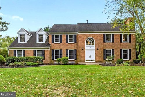 4 Banff Dr, West Windsor, NJ, 08550-5220 | Card Image