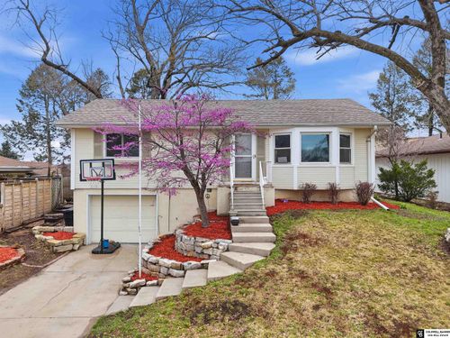 1140 Starview Ln, Lincoln, NE, 68512-1154 | Card Image