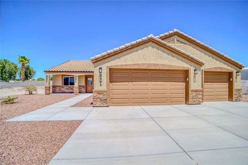 2302 E Wild Rose Ct, Mohave Valley, AZ, 86440-8955 | Card Image