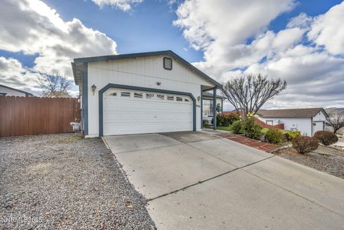 5676 Peach Ct, Sun Valley, NV, 89433-6519 | Card Image