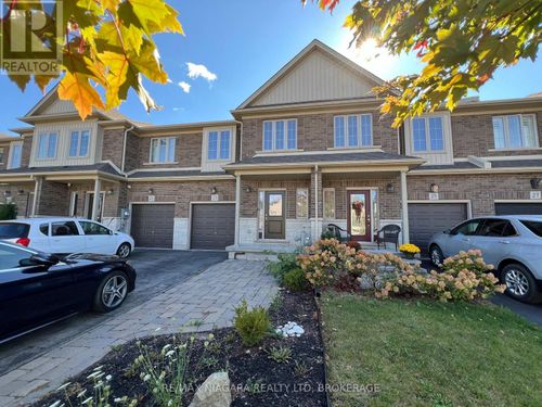 23 Fairgrounds Dr, Binbrook, ON, L0R1C0 | Card Image
