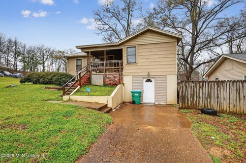 732 Chickasaw Drive, Grenada, MS, 38901 | Card Image