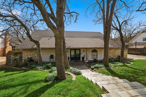 2703 Chinquapin Oak Ln, Arlington, TX, 76012-2843 | Card Image