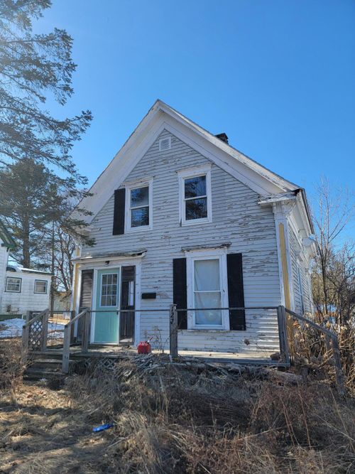 127 Union Street, Calais, ME, 04619 | Card Image