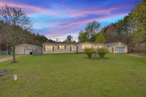 4100 S 23 Rd, Boon, MI, 49618-9617 | Card Image