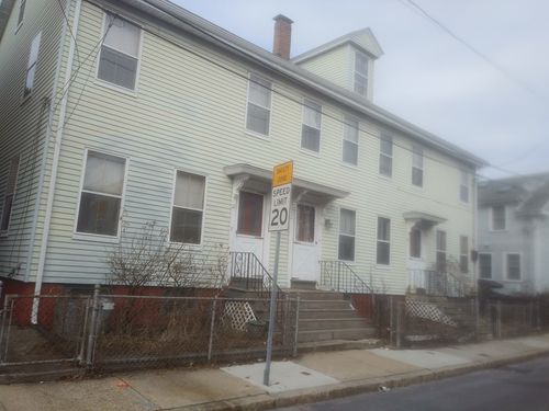 65 Bristol St, East Cambridge, MA, 02141-1305 | Card Image