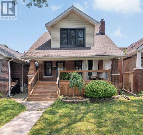 1546 Church St, Windsor, ON, N8X1V3 | Card Image