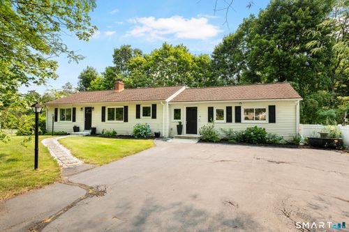 51 Mohawk Dr, Wallingford, CT, 06492-2844 | Card Image