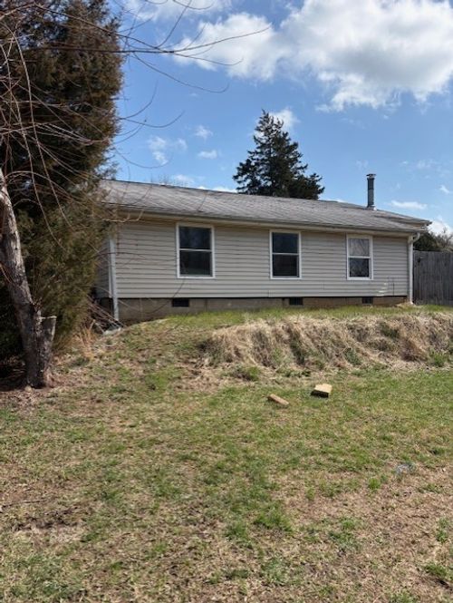 634 N Cato Springs Road, Fayetteville, AR, 72701 | Card Image