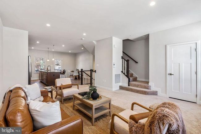19807 Community Ter, Townhouse with 3 bedrooms, 3 bathrooms and null parking in MONTGOMERY VILLAGE MD | Image 6