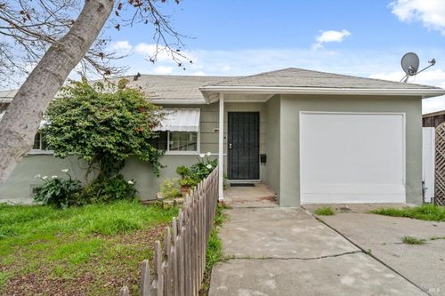 706 Porter Street, Vallejo, CA, 94590 | Card Image