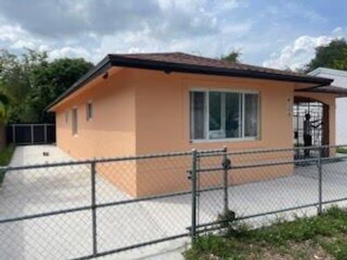 20795 Nw 41st Avenue Rd, Miami Gardens, FL, 33055-1356 | Card Image