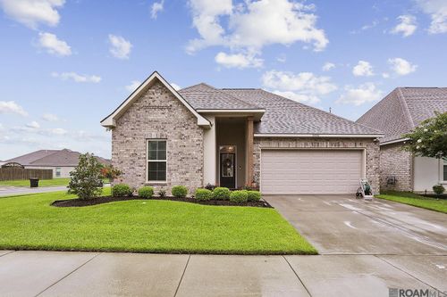2220 Bald Cypress Dr, Baton Rouge, LA, 70816-8186 | Card Image