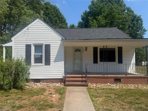 401 N 4th Ave, Mayodan, NC, 27027-2307 | Card Image