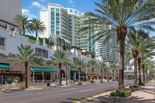 31402-250 Sunny Isles Blvd, Sunny Isles Beach, FL, 33160-4661 | Card Image