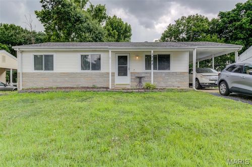 1742 Rose Crest Dr, Hazelwood, MO, 63042-1537 | Card Image