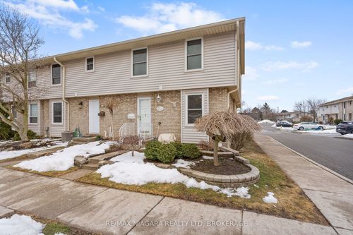 4-242 Lakeport Rd, Saint Catharines, ON, L2N6V2 | Card Image