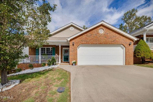 675 Willowcrest Pl, Kingsport, TN, 37660-8523 | Card Image