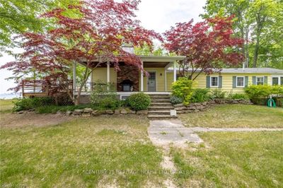 1995 Macdonald Dr, House other with 3 bedrooms, 1 bathrooms and 8 parking in Fort Erie ON | Image 1