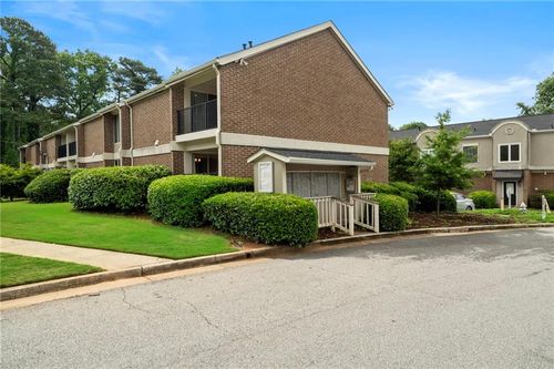 apt-j1-3301 Henderson Mill Rd, Atlanta, GA, 30341-4530 | Card Image
