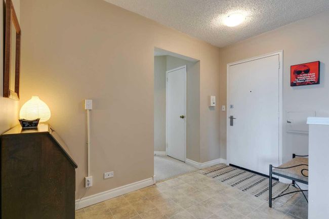 307 - 3339 Rideau Place Sw, Home with 2 bedrooms, 1 bathrooms and 1 parking in Calgary AB | Image 10